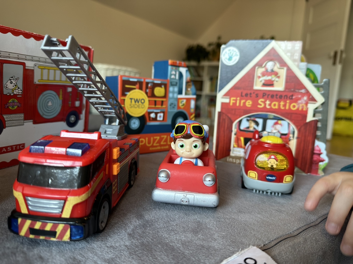 Fire Truck Toys, Book & Puzzles Gift Set - photo 3
