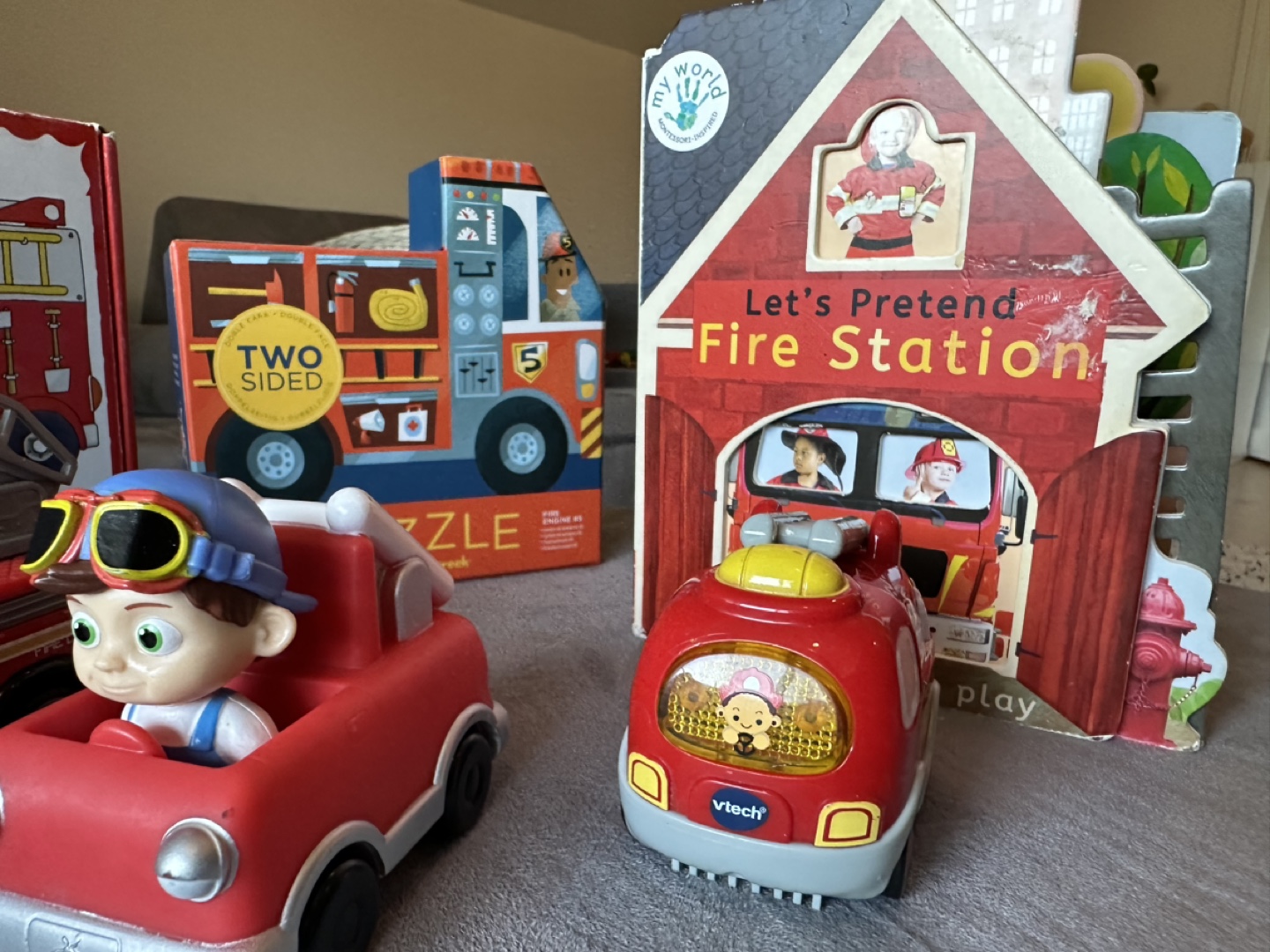 Fire Truck Toys, Book & Puzzles Gift Set - photo 5
