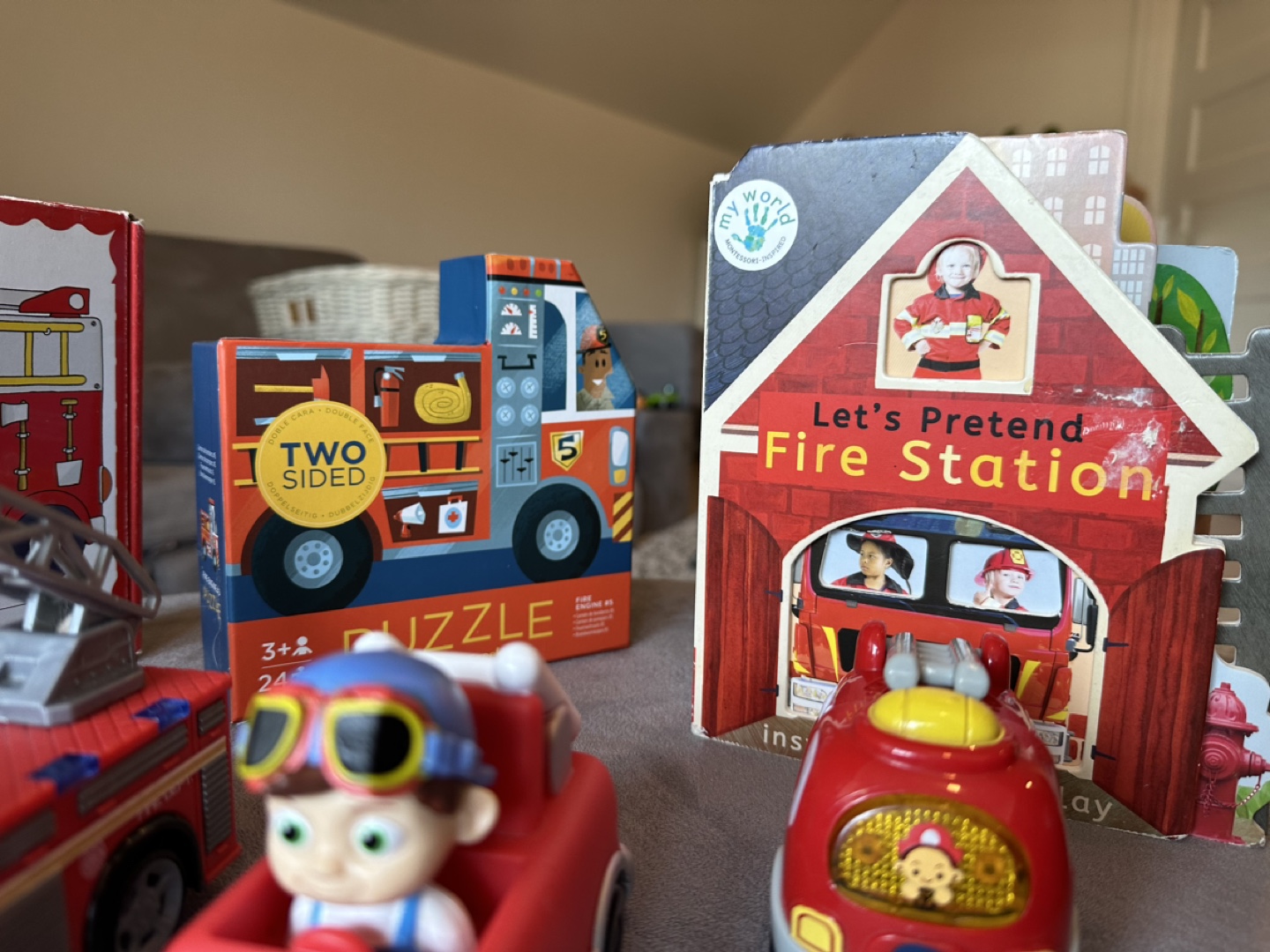 Fire Truck Toys, Book & Puzzles Gift Set - photo 4