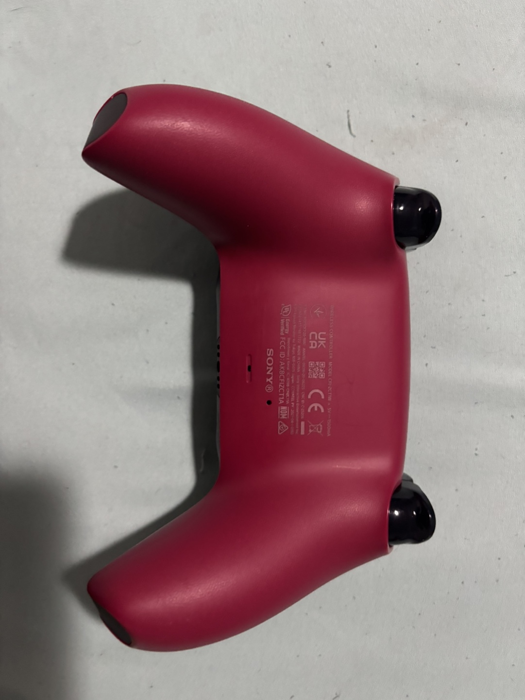 PS5 DualSense Wireless Controller - photo 2