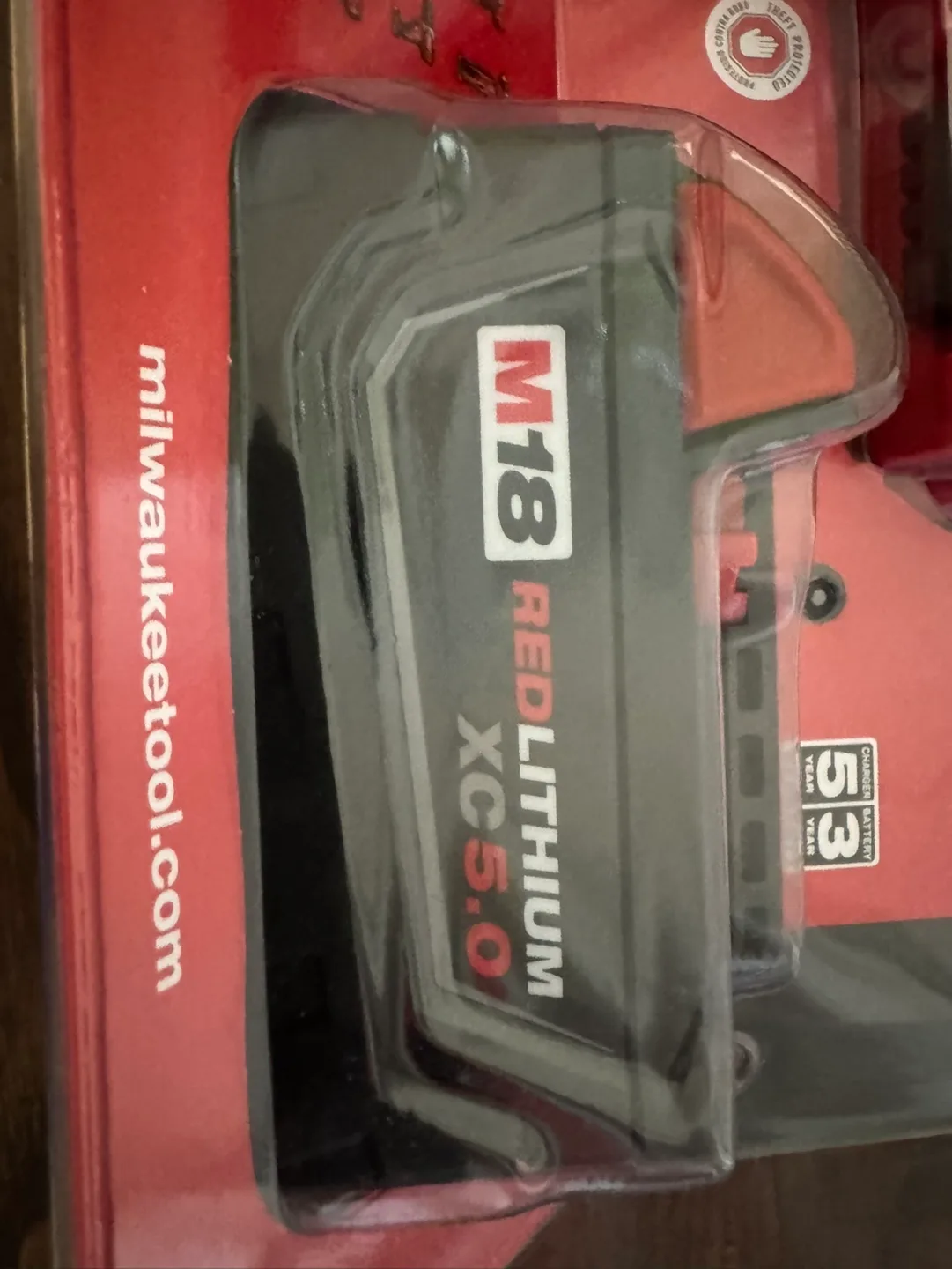 Milwaukee M18 RedLithium XC 5.0 Battery and Charger image indicator(2)