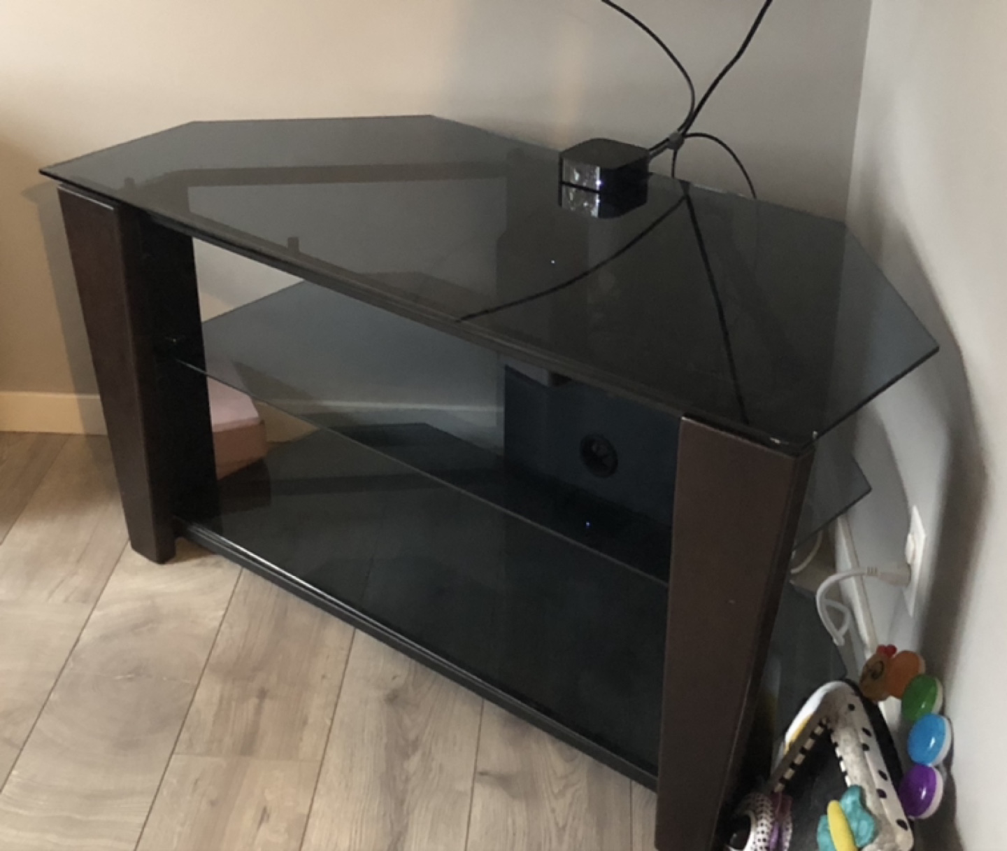 TV Stand - photo 2