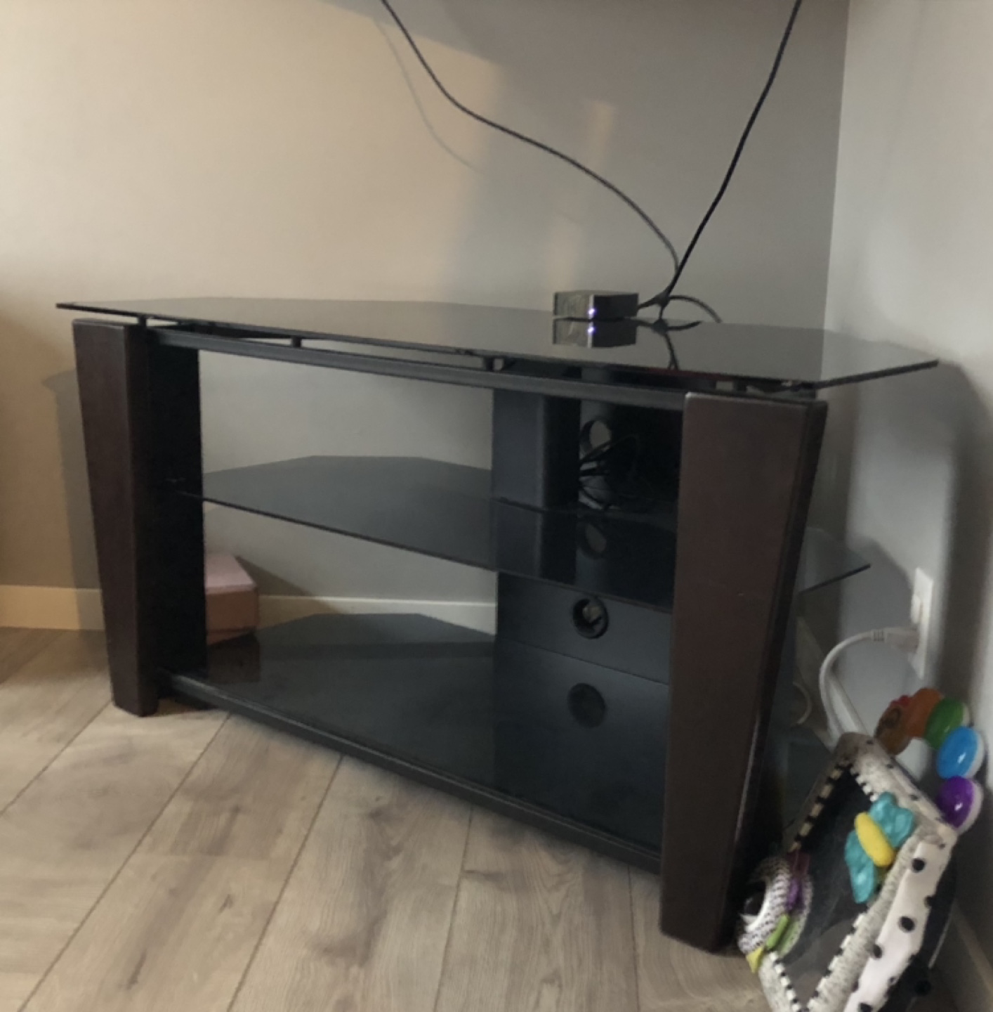 TV Stand - photo 3