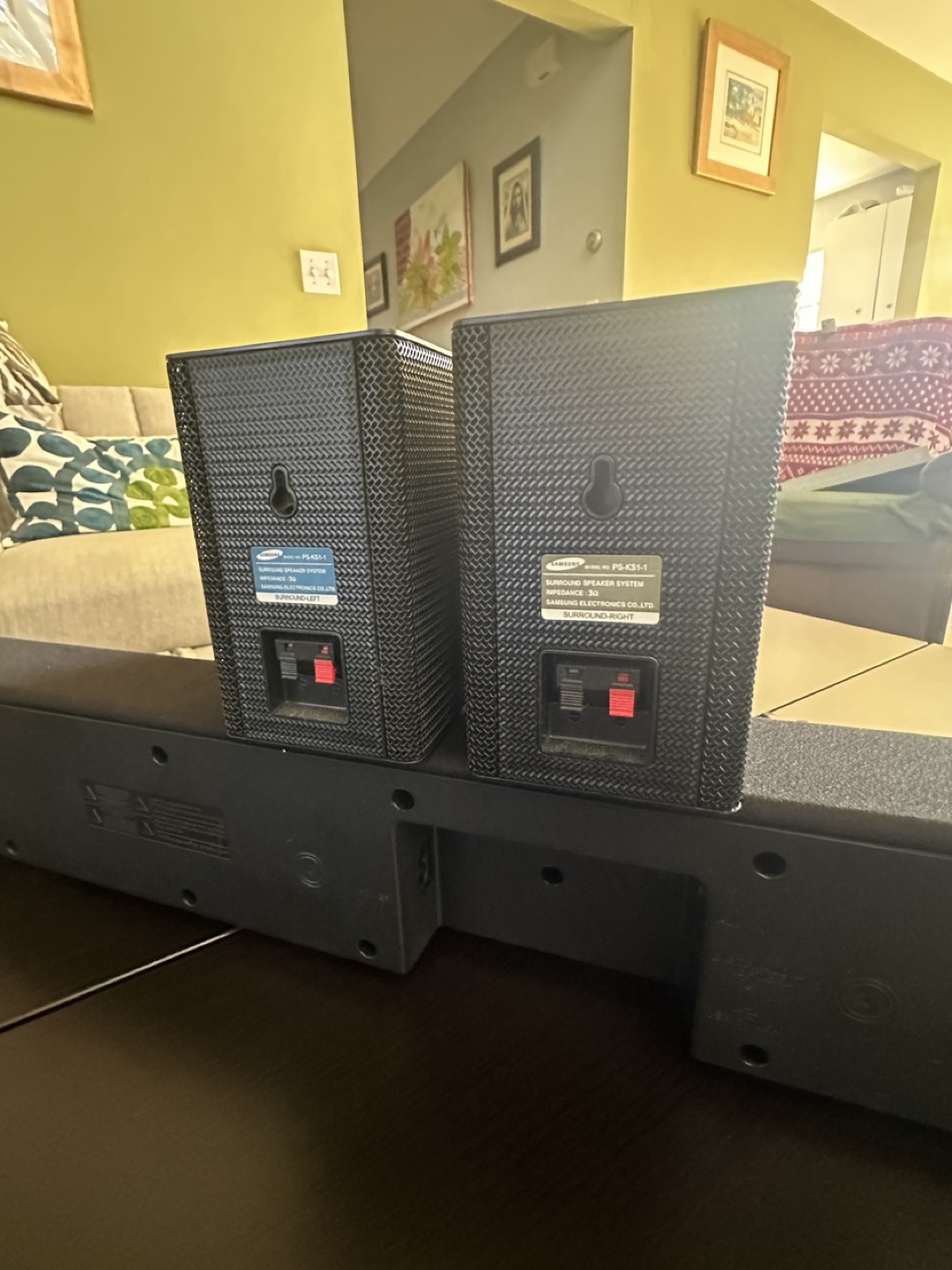 Samsung HW-A45R Soundbar with Wireless Rear Speakers - photo 2
