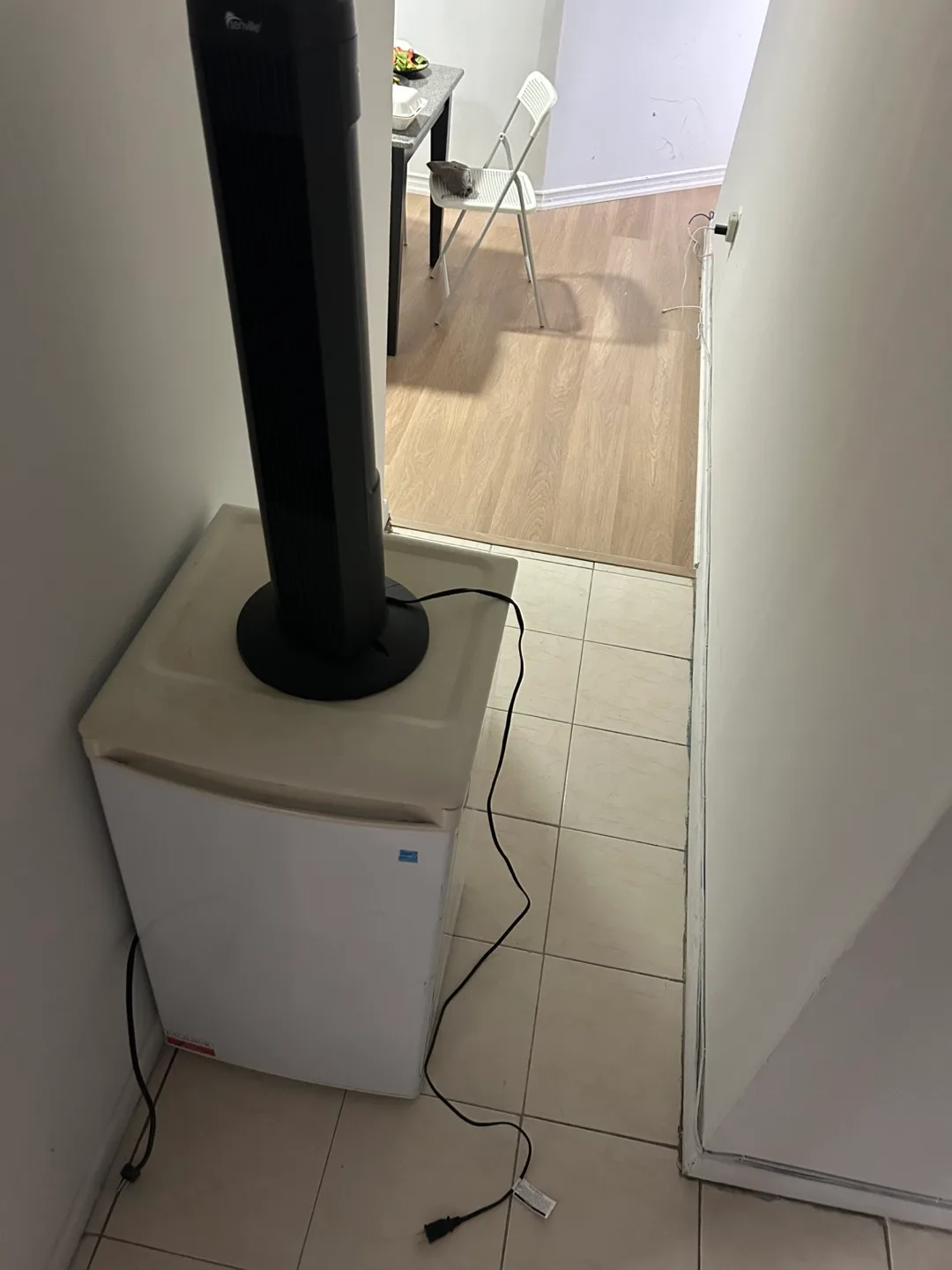 Senville 27'' Standing Fan thumbnail