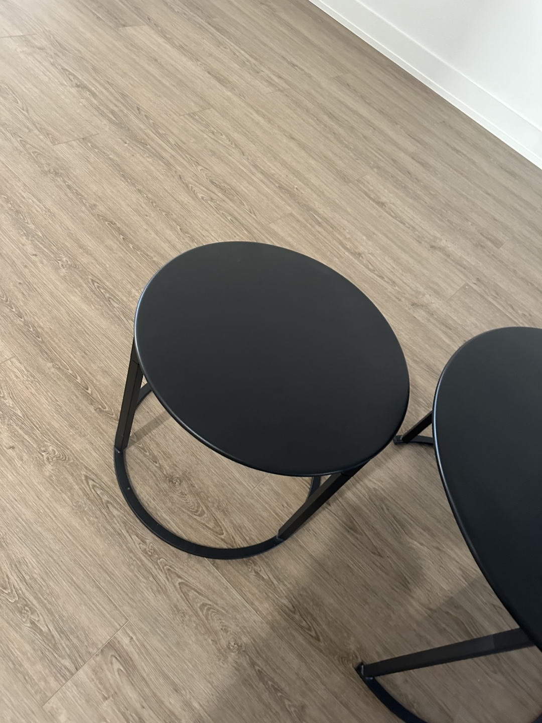 Black Round Nesting Tables - photo 2