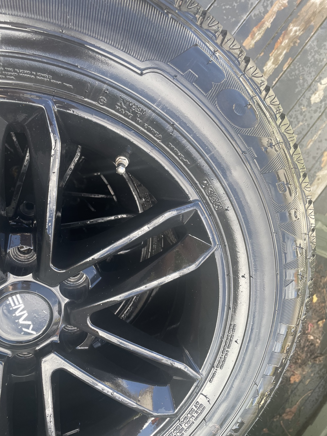 SUV/TRUCK 18” 6-Bolt Rims + 255/70R18 Tires - photo 4