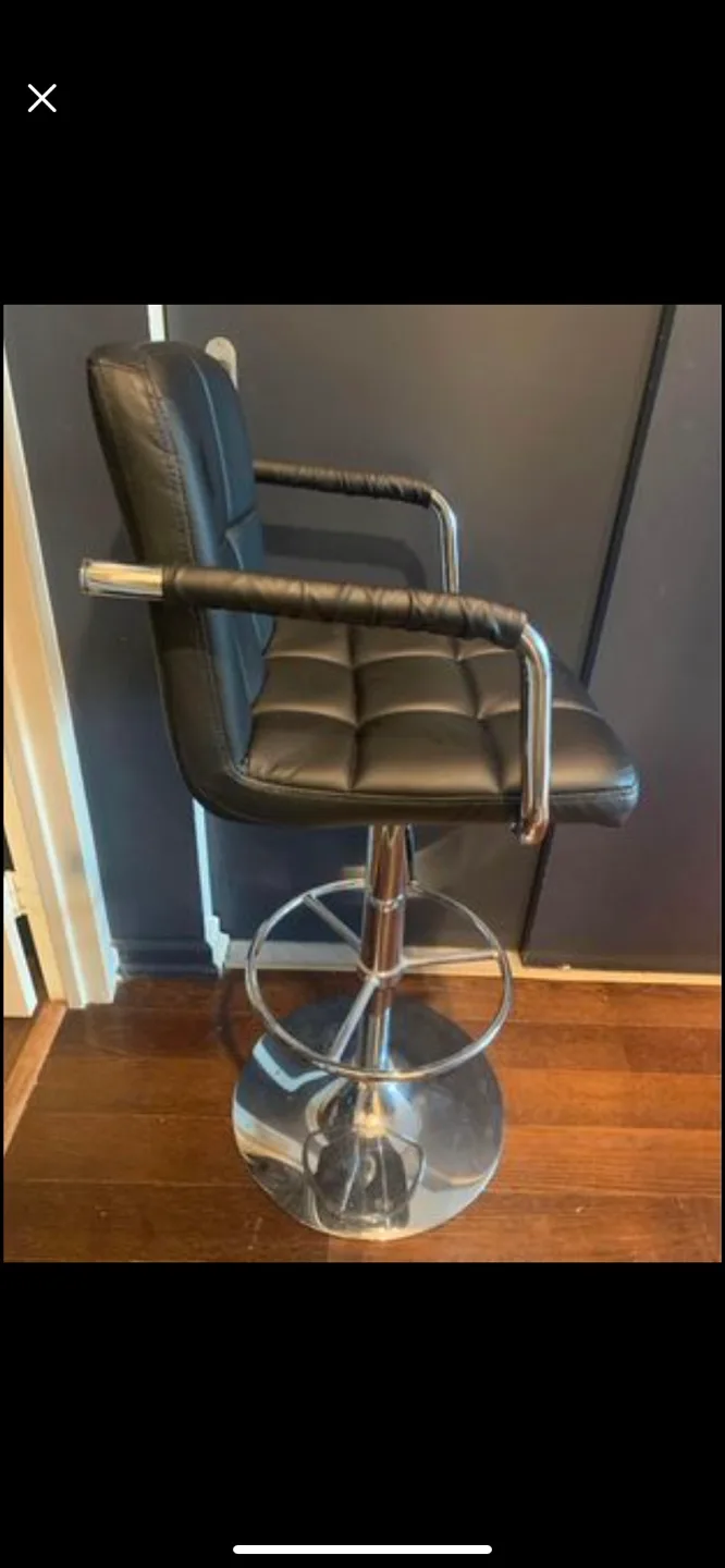 Black Adjustable Bar Stool image indicator(2)