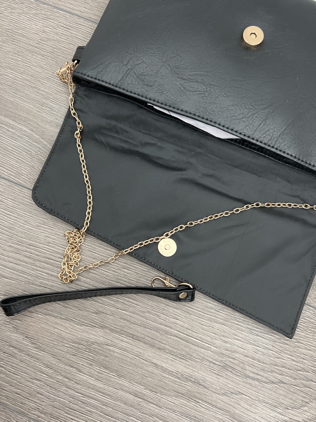 Black Crocodile Embossed Clutch - photo 3