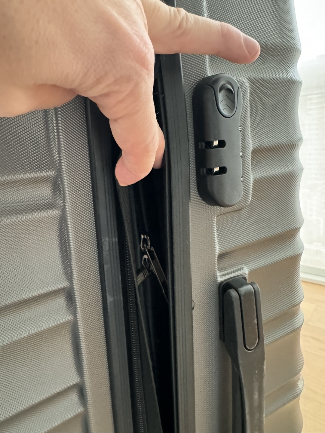 Storage Suitcase - photo 2