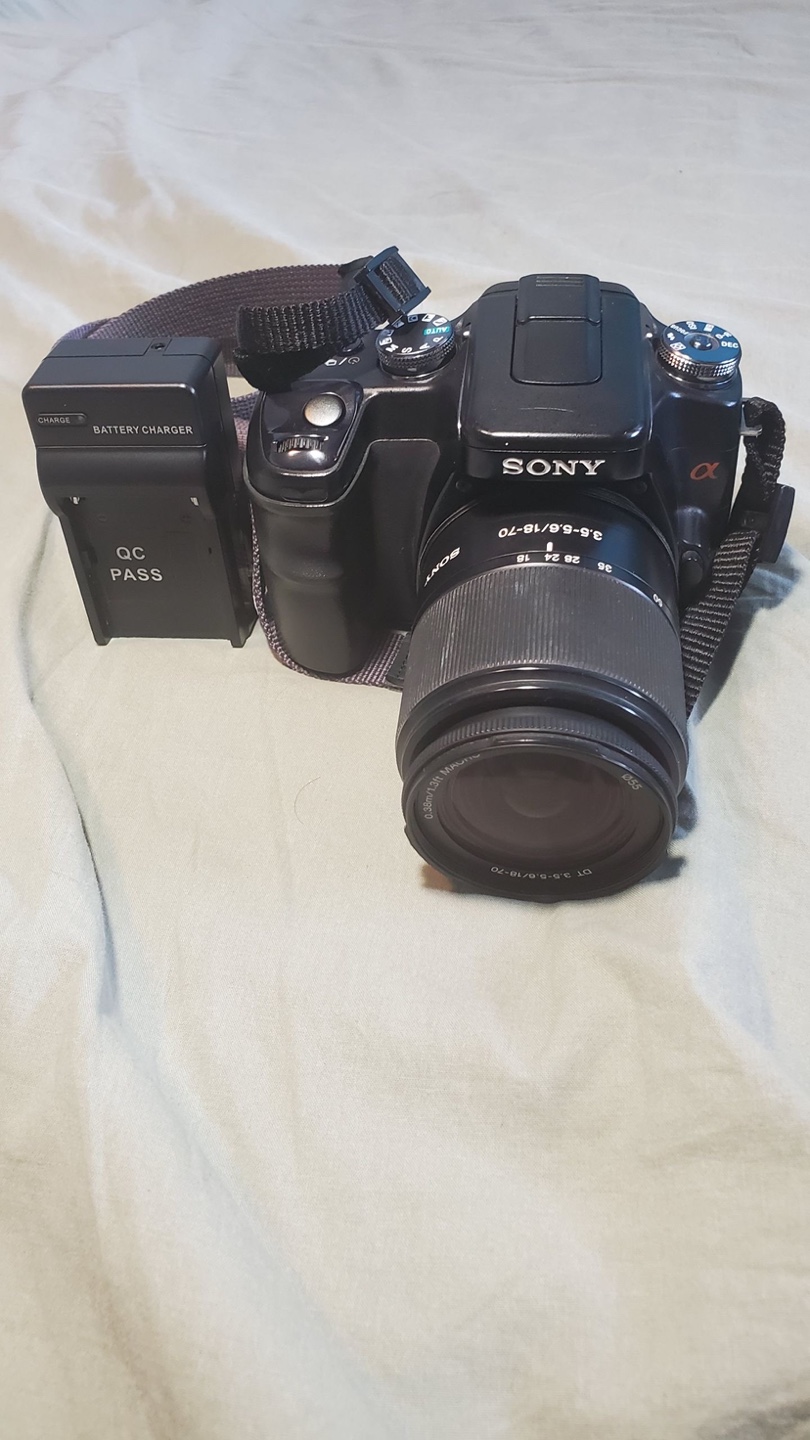Sony DSLR-A100 Camera, (GREAT CONDITION) - photo 2