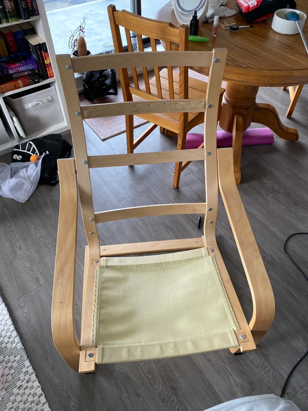 IKEA chair with cushion image indicator(3)