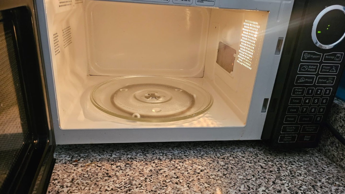RCA Microwave - photo 3