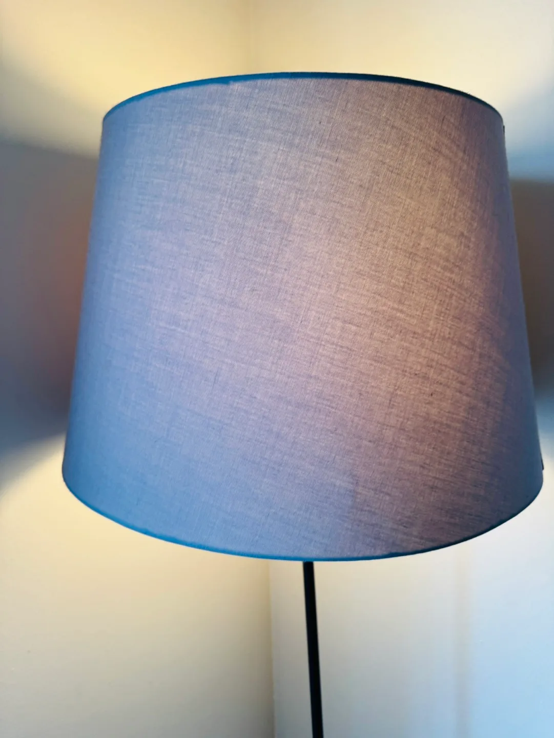 Floor Lamp image indicator(3)