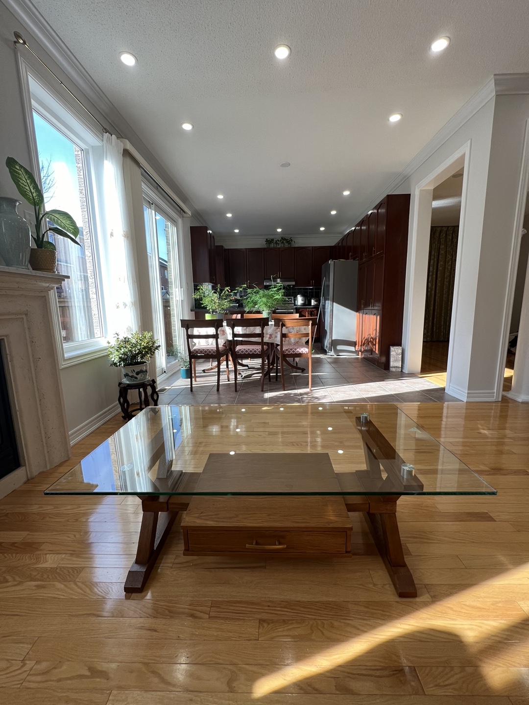 🤎Glass Top Coffee Table with Drawer ☕️