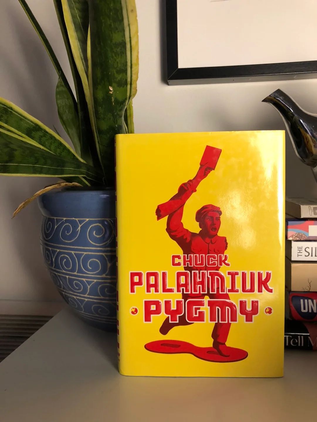 Set of 6 Chuck Palahniuk Books image indicator(6)