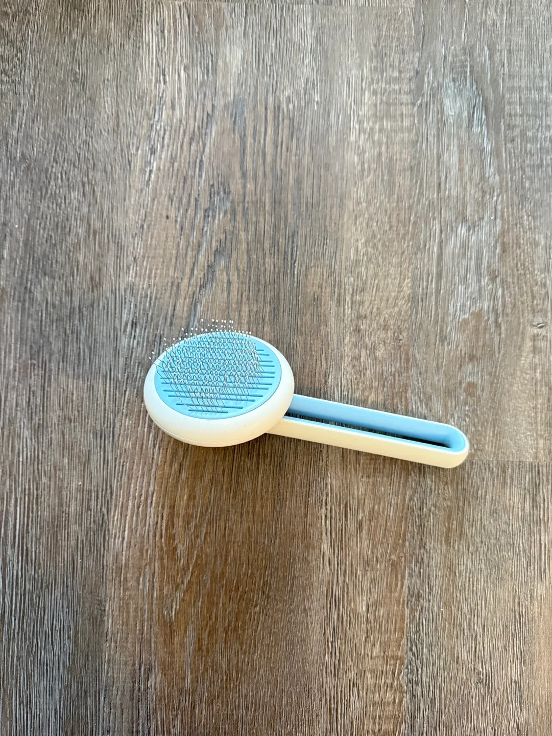Pet Grooming Brush thumbnail