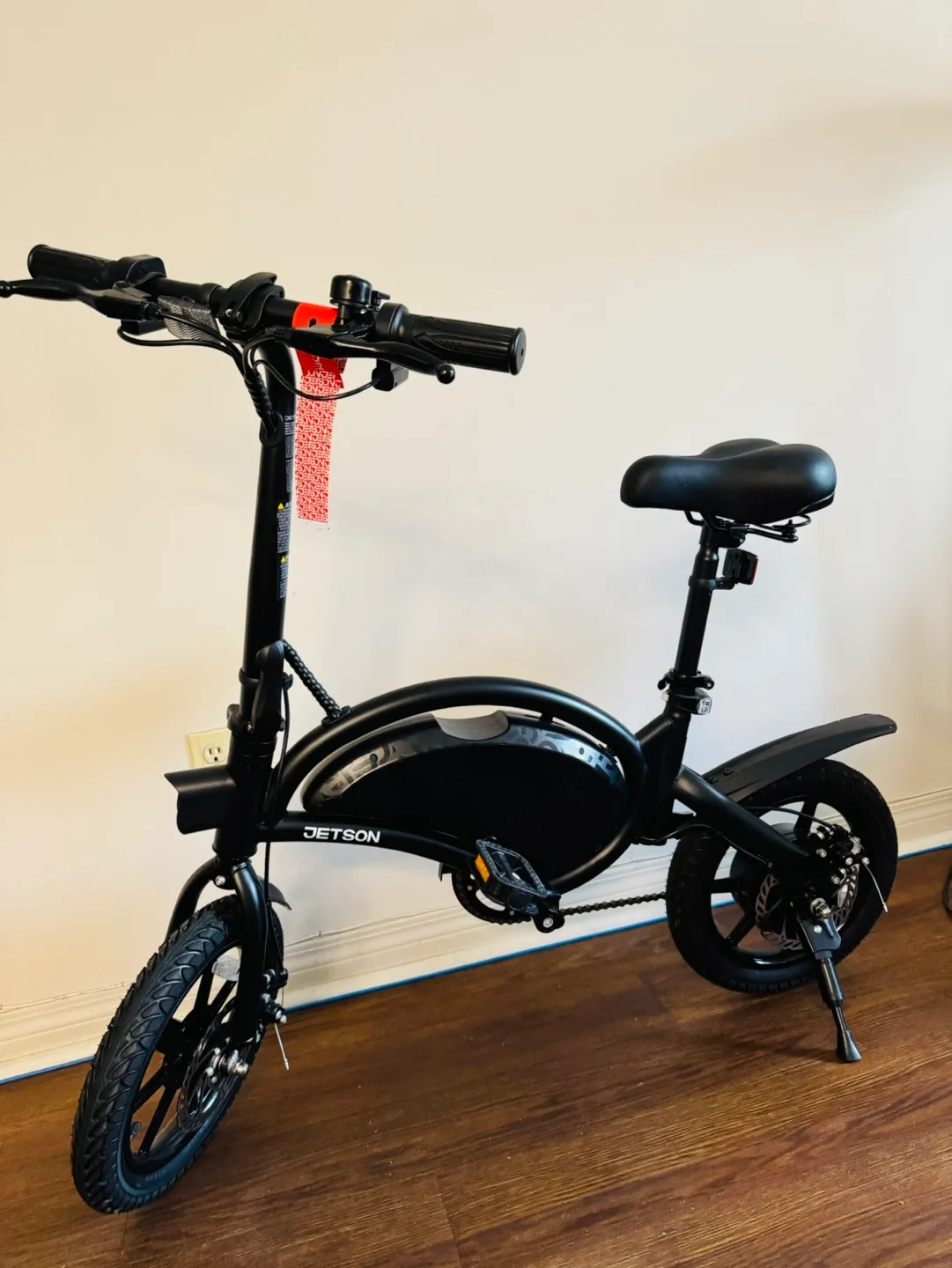 Jetson Bolt Pro Electric Bike (BRAND NEW!!) image indicator(2)