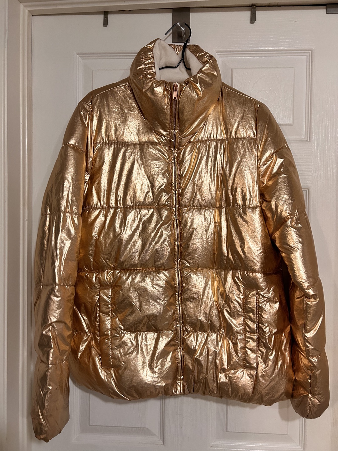 Old Navy rose Gold Puffer Jacket Size M - photo 2