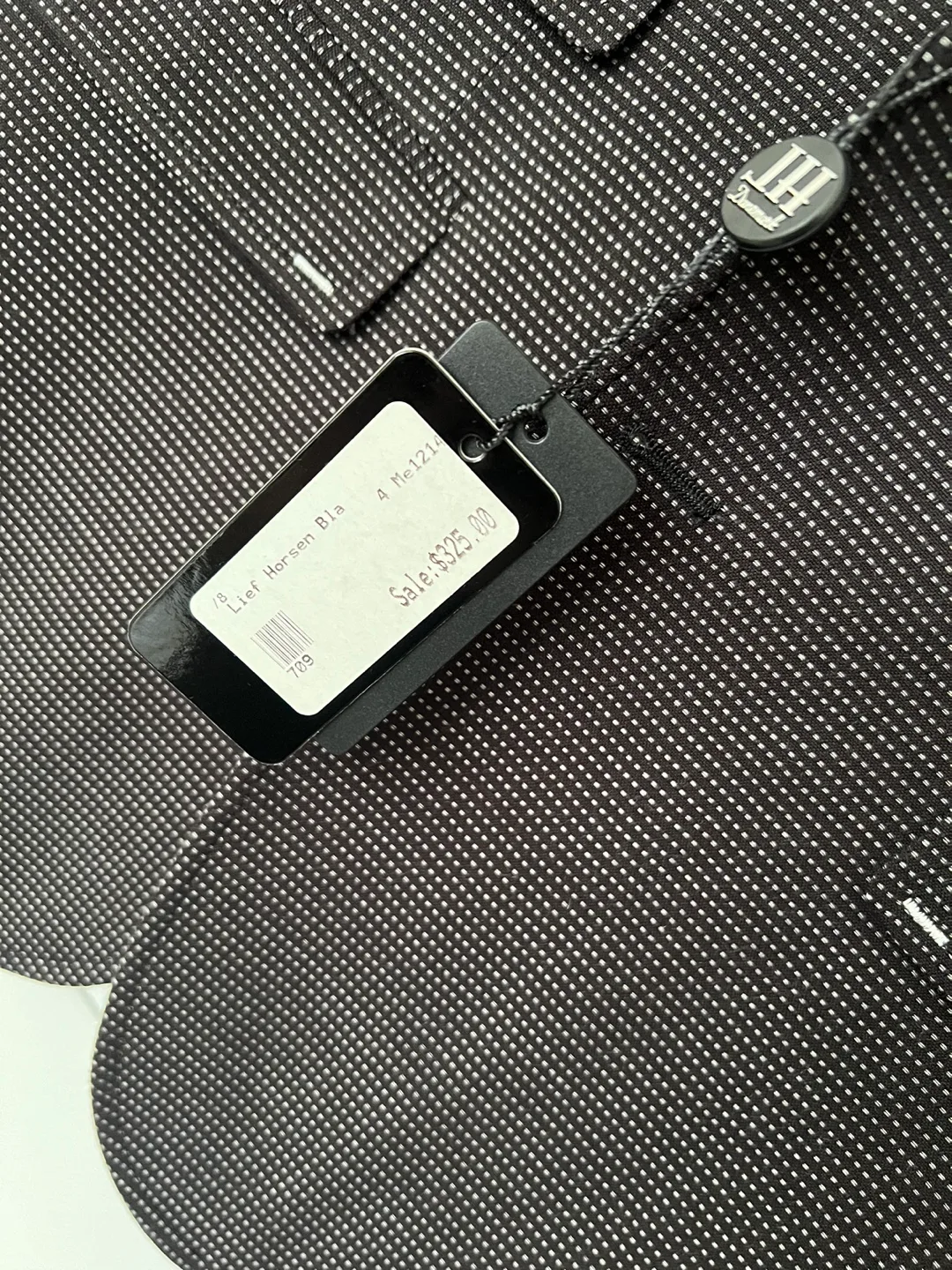 Men's Black Blazer with Paisley Lining image indicator(9)