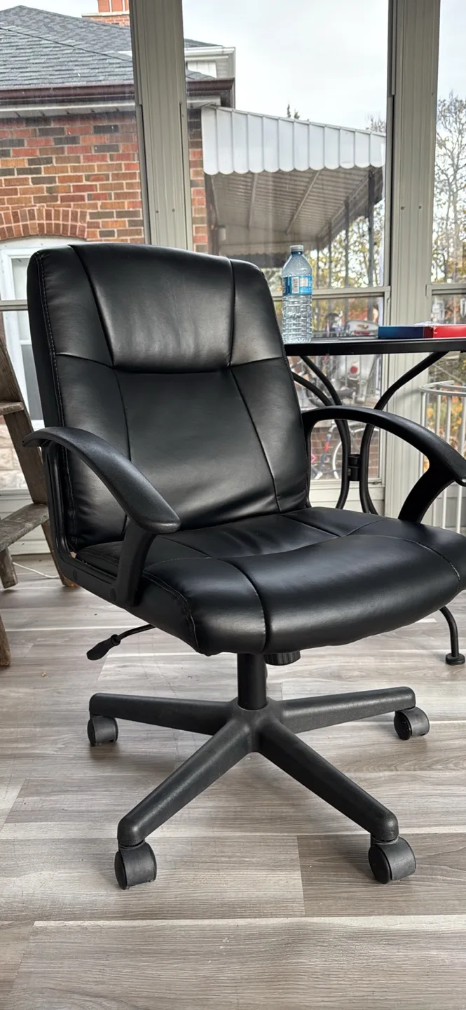 Black Office Chair image indicator(2)