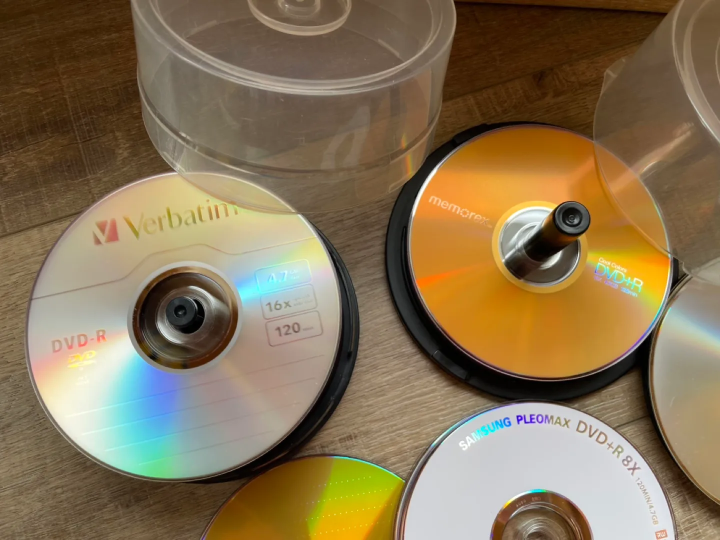 Recordable DVD Media Discs Mixed Brand Blank DVD-R & RW Bundle image indicator(2)