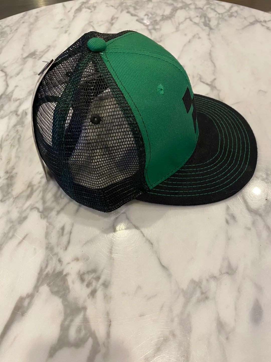 Minecraft Green Hat image indicator(3)