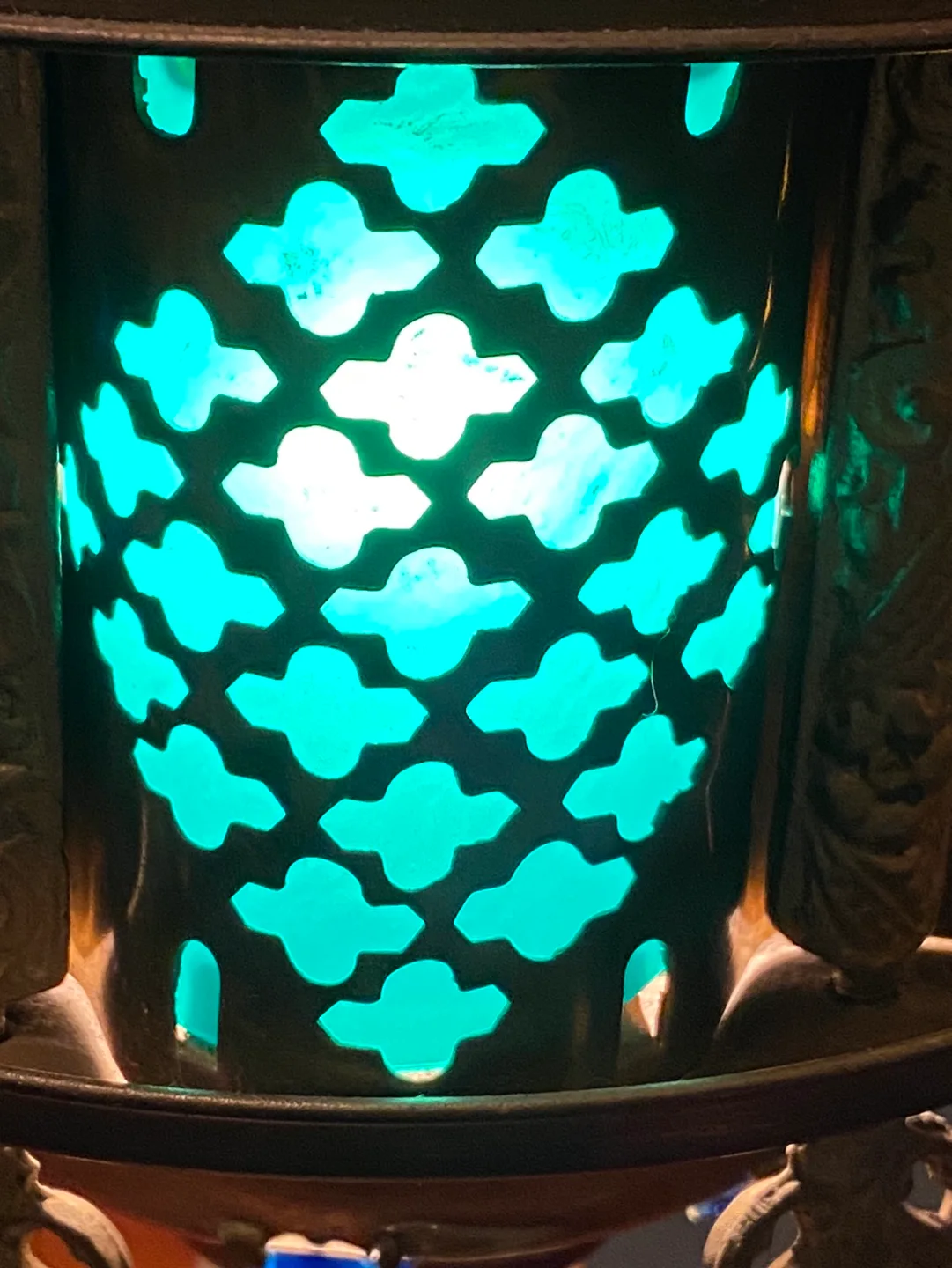 Vintage Middle Eastern Brass/Marble Lamp image indicator(5)