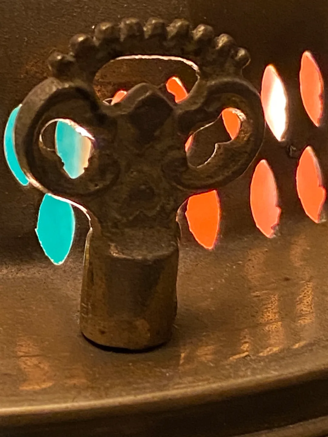 Vintage Middle Eastern Brass/Marble Lamp image indicator(8)