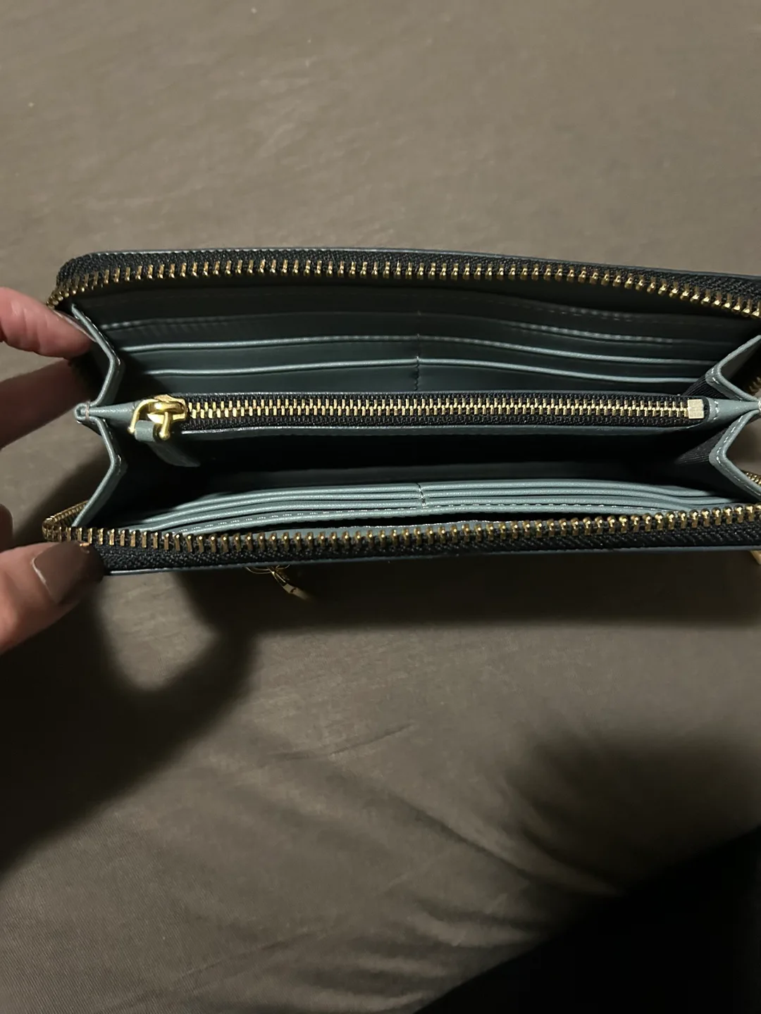 🧡Marc Jacobs Zip Around Wallet image indicator(4)