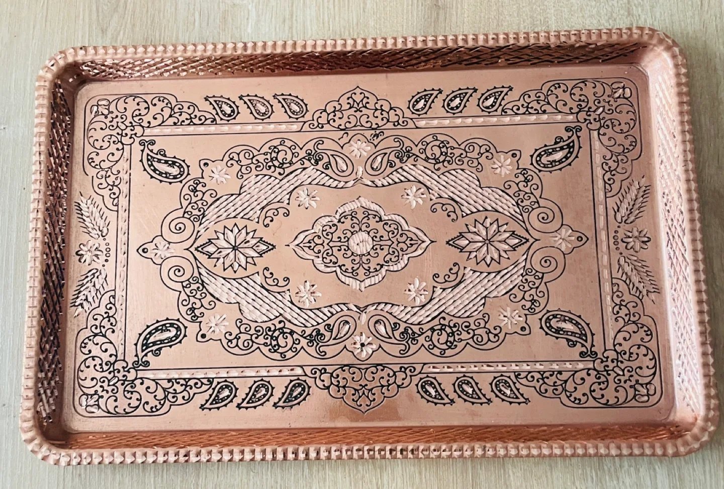 Beautiful handmade Copper Serving Tray with Intricate Design image indicator(2)