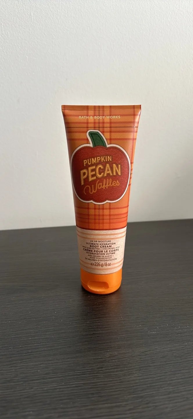 Bath & Body Works Pumpkin Pecan Waffles Body Cream thumbnail
