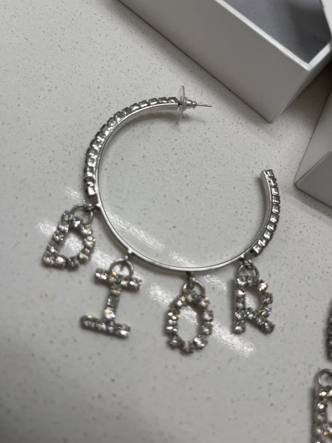 Dior Earings image indicator(2)