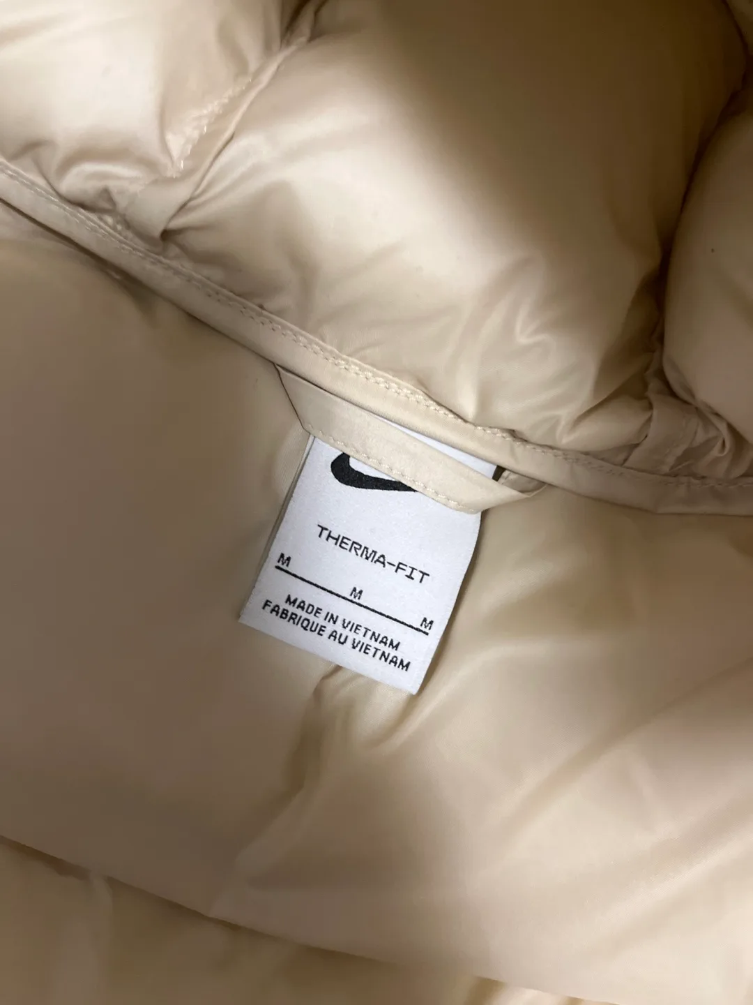 Nike kids jacket image indicator(3)