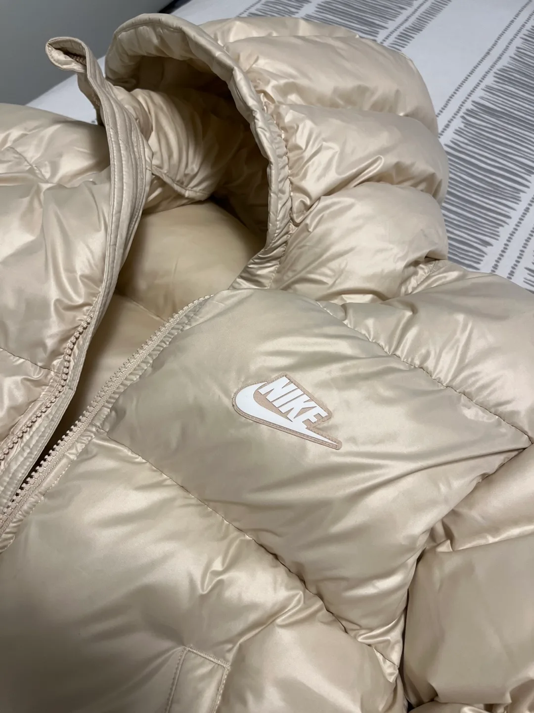 Nike kids jacket image indicator(4)