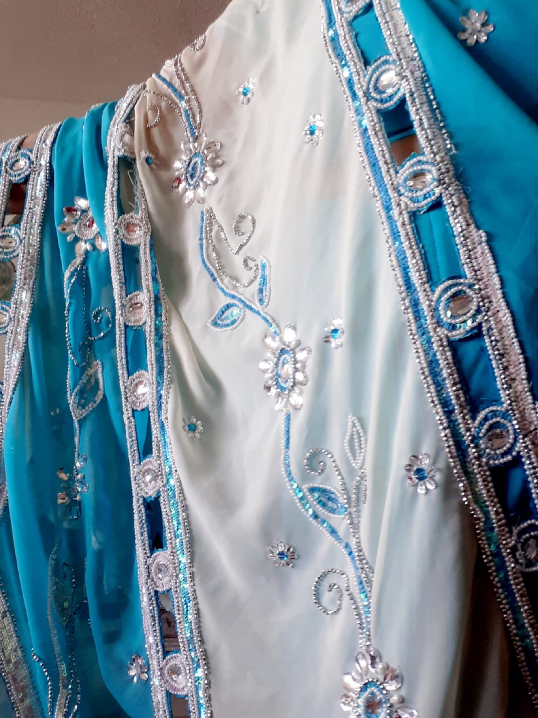 Turquoise - Custom Saree - Large - photo 5