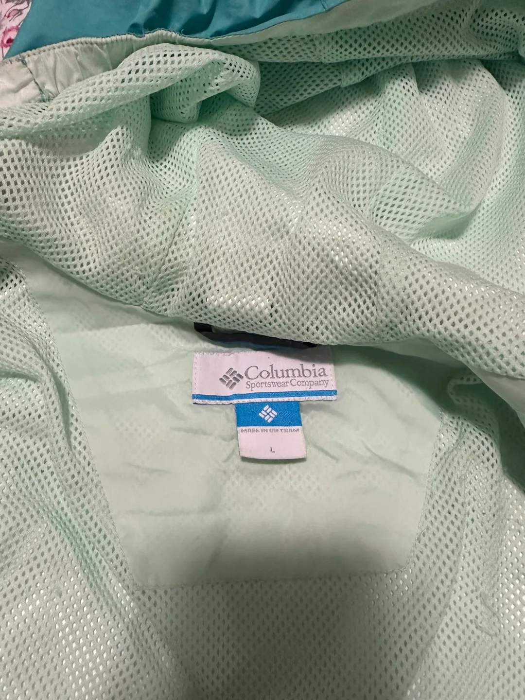 Columbia Women's Rain Jacket image indicator(4)