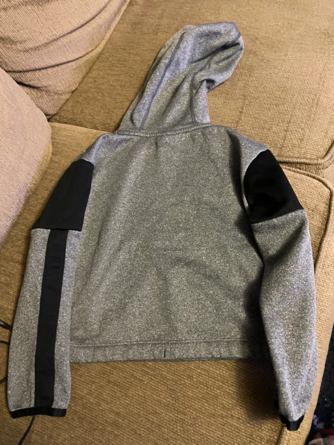 3 Adidas/Nike/Black Panther Hoodies image indicator(5)