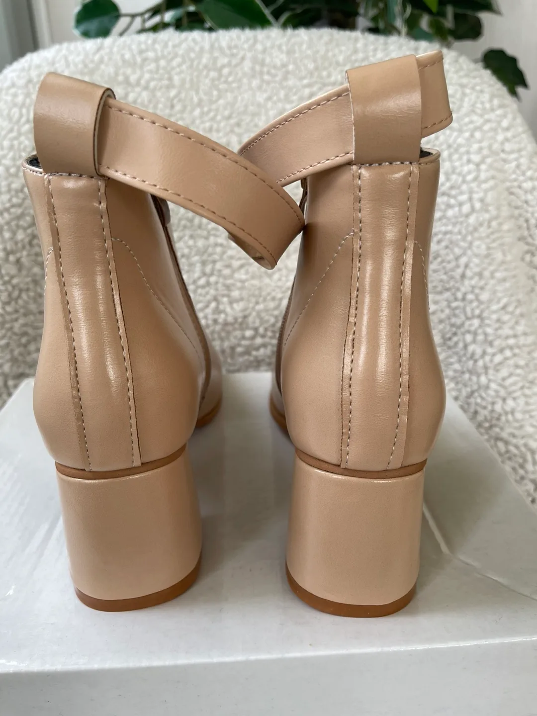 Beige Ankle Boots image indicator(2)