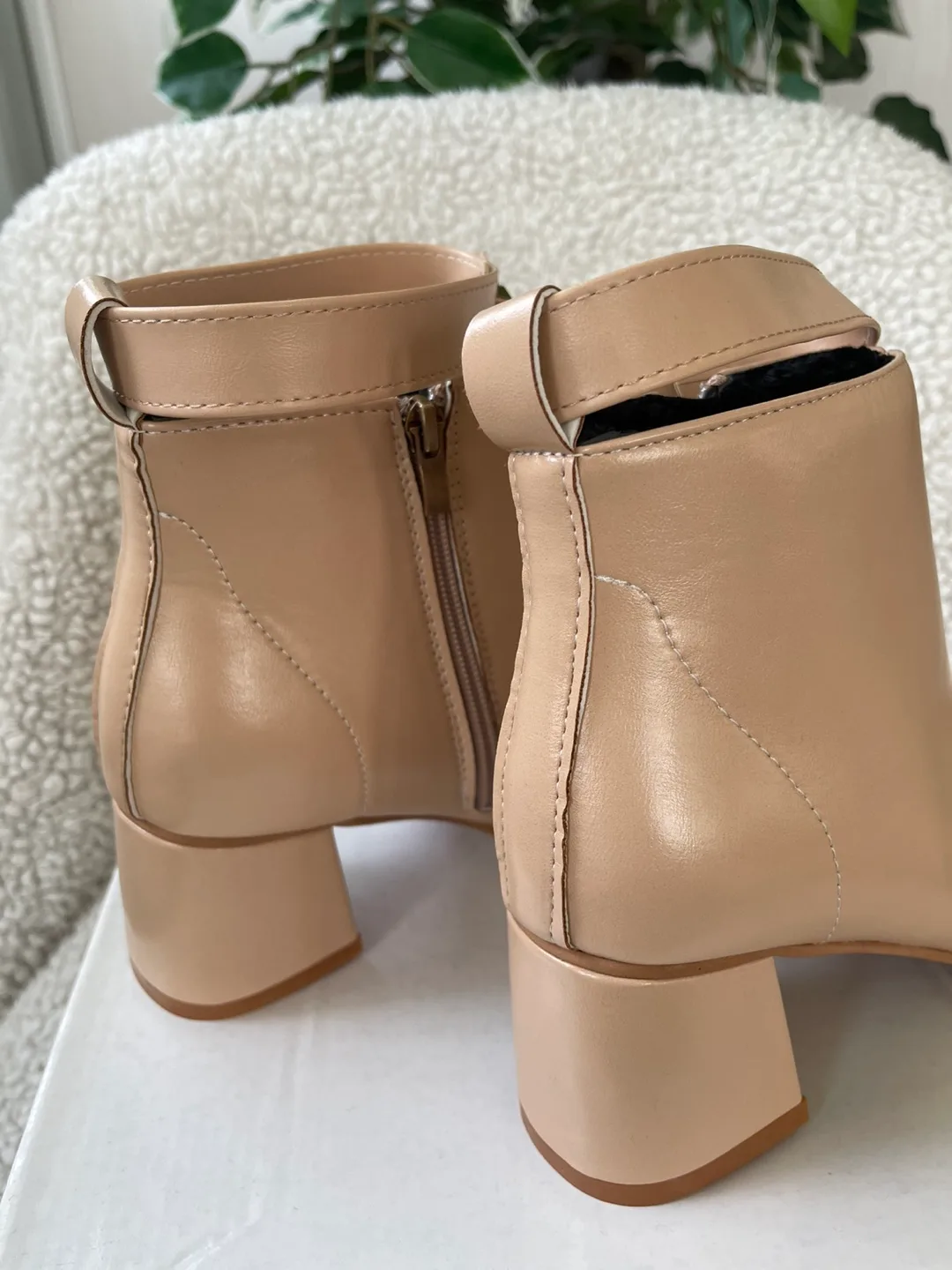 Beige Ankle Boots image indicator(3)