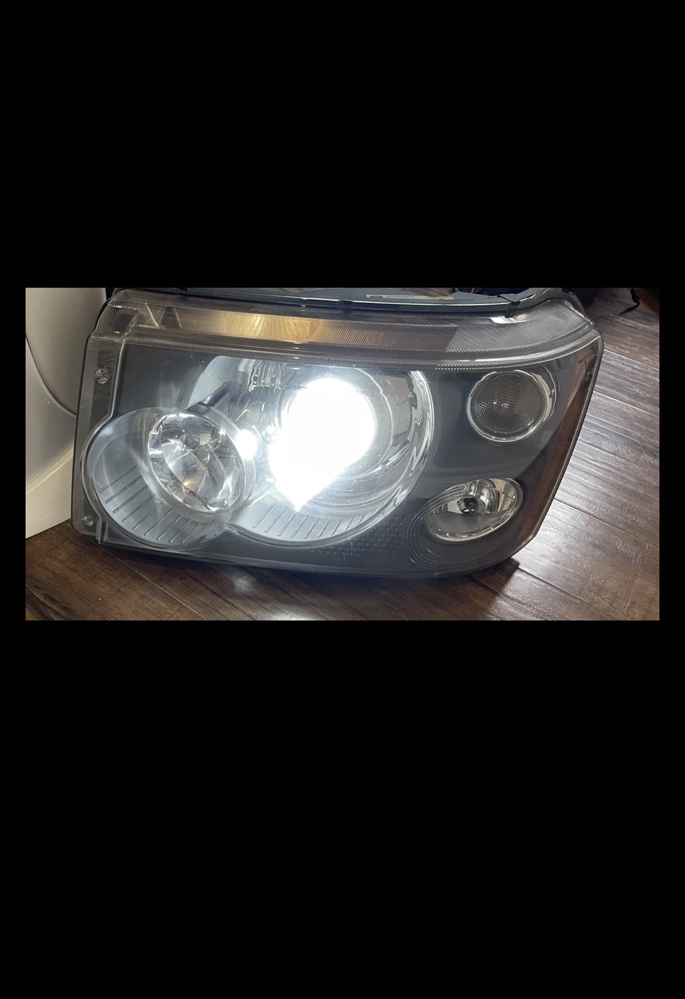 Land Rover Headlight