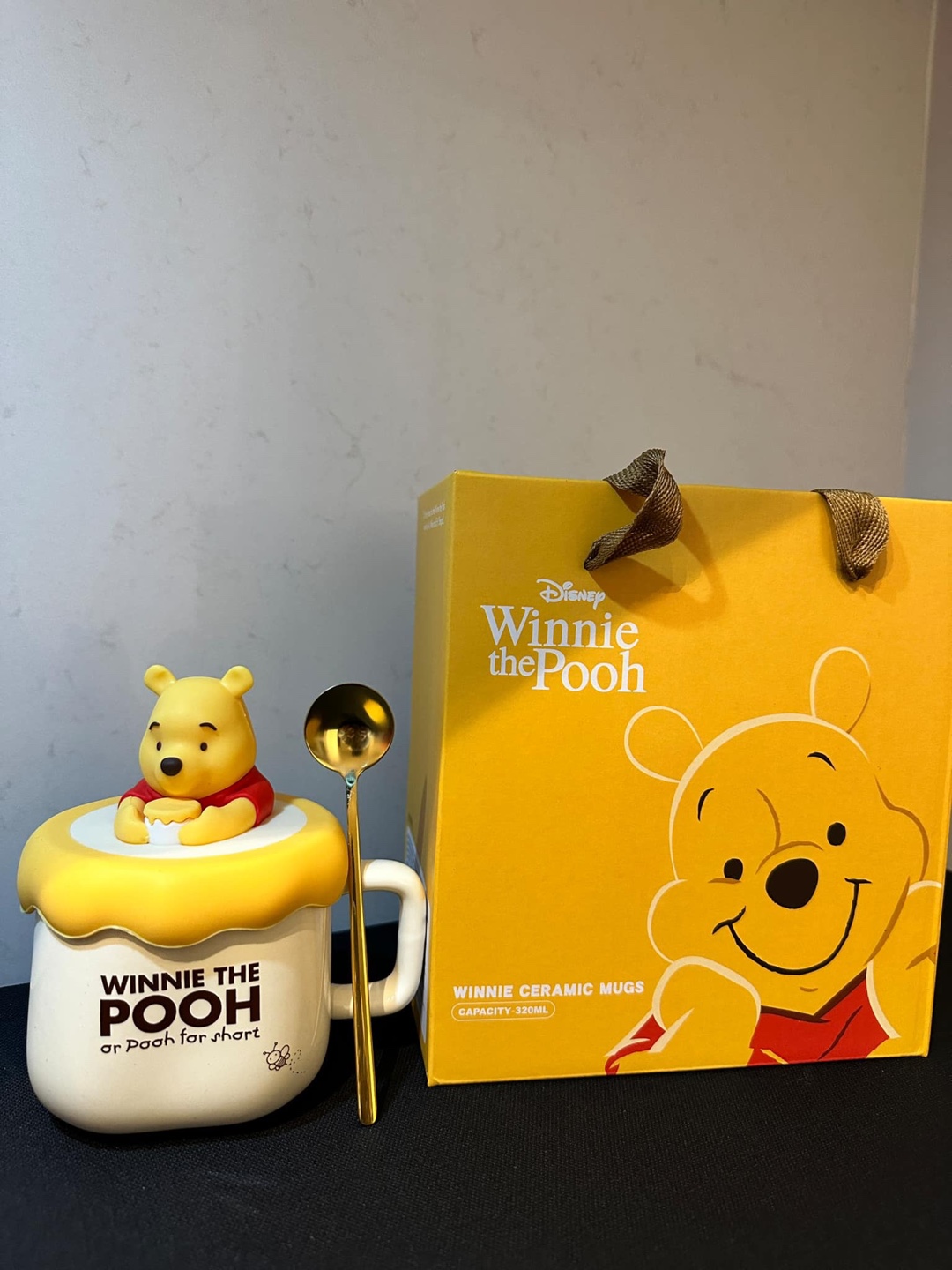 Winnie the Pooh Mug with Lid and Spoon - photo 5