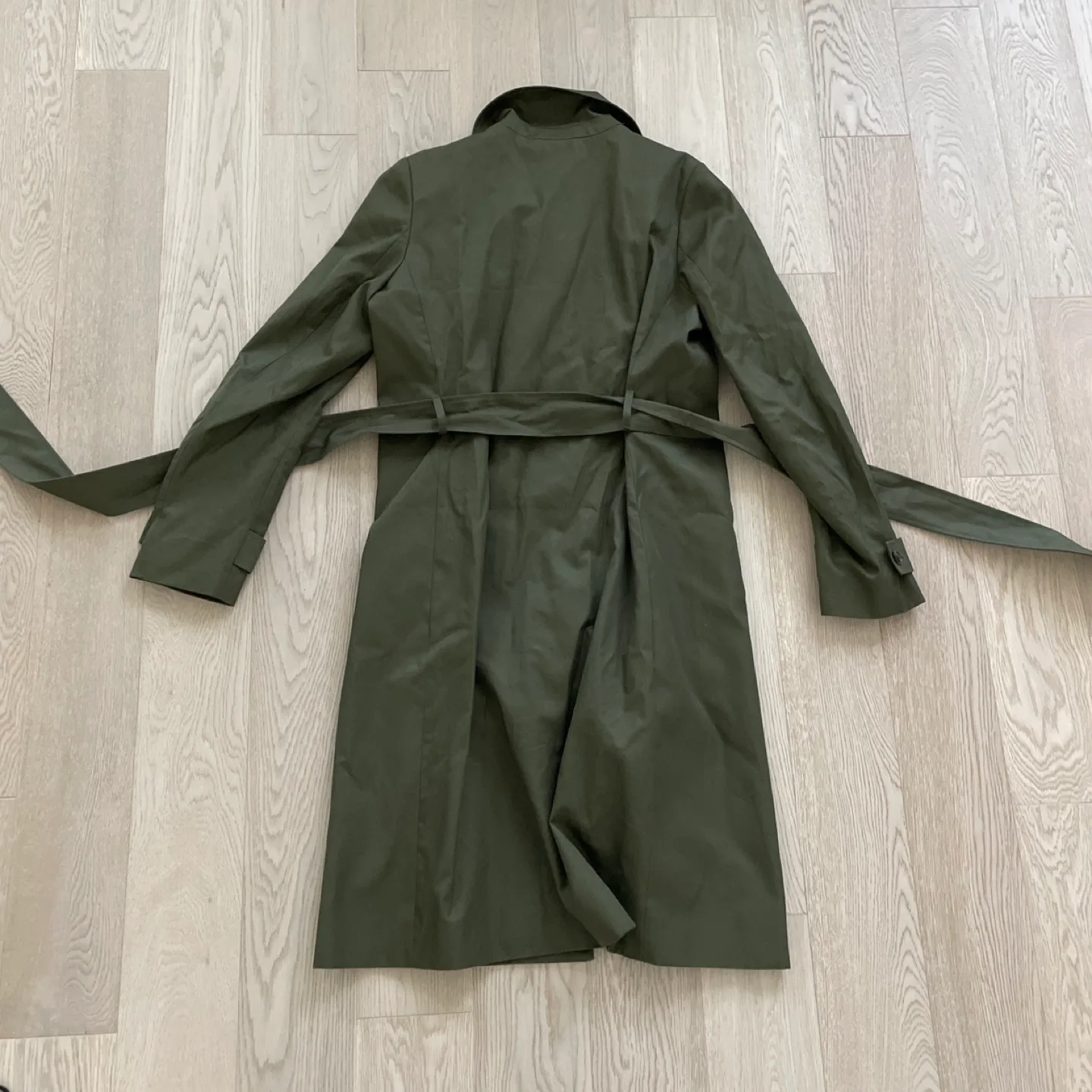 RW&CO. Green Trench Coat image indicator(2)