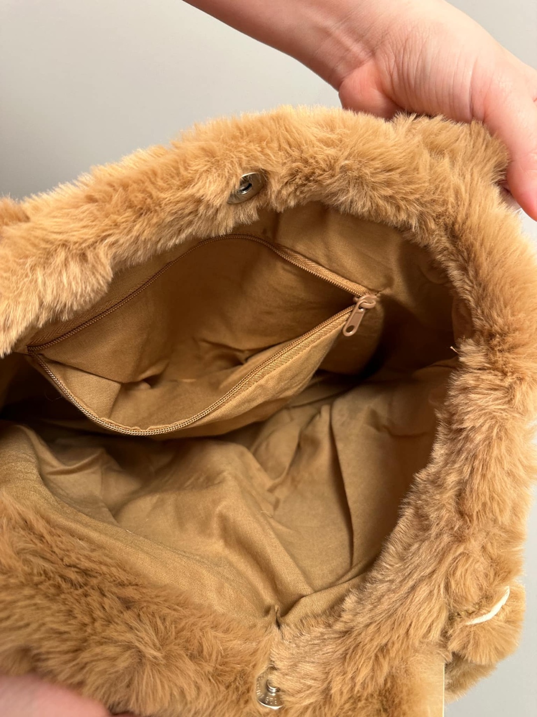 Chip 'n Dale Plush Bag - photo 3