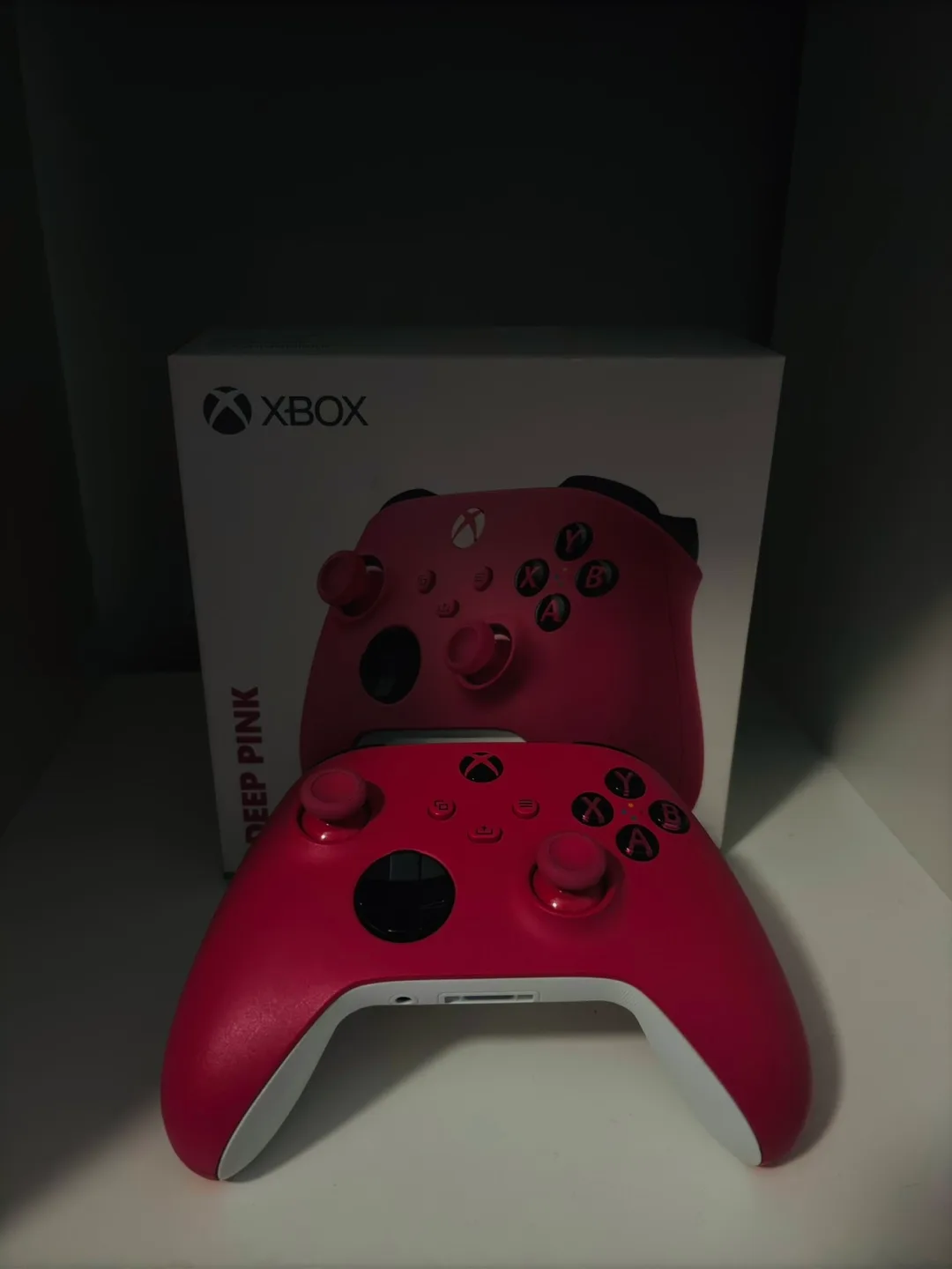 Xbox Series X Controller - Pink thumbnail