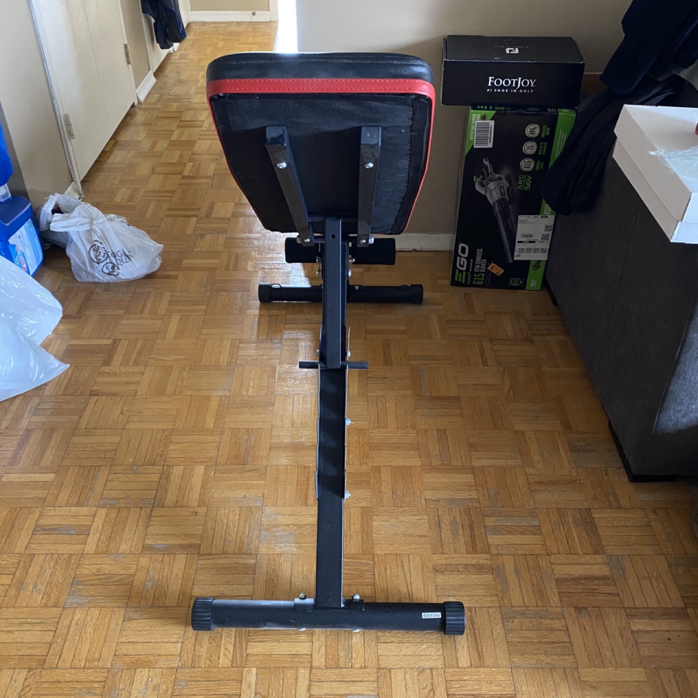 ADJUSTABLE WORKOUT BENCH - photo 3