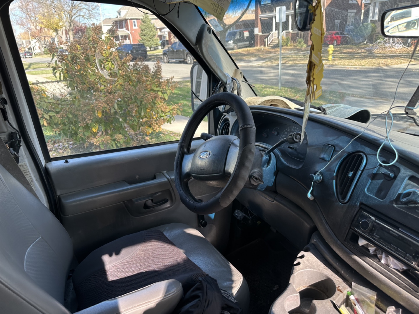 Used Ford E350 Van - photo 2