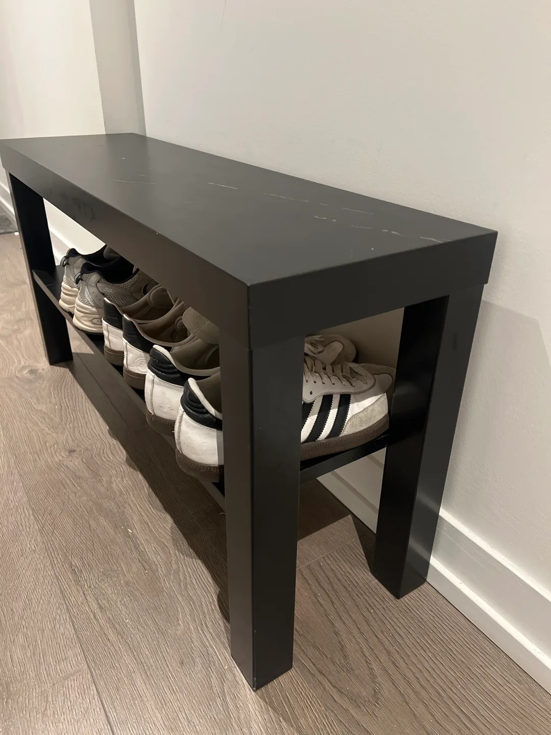 Black Shoe Bench image indicator(3)