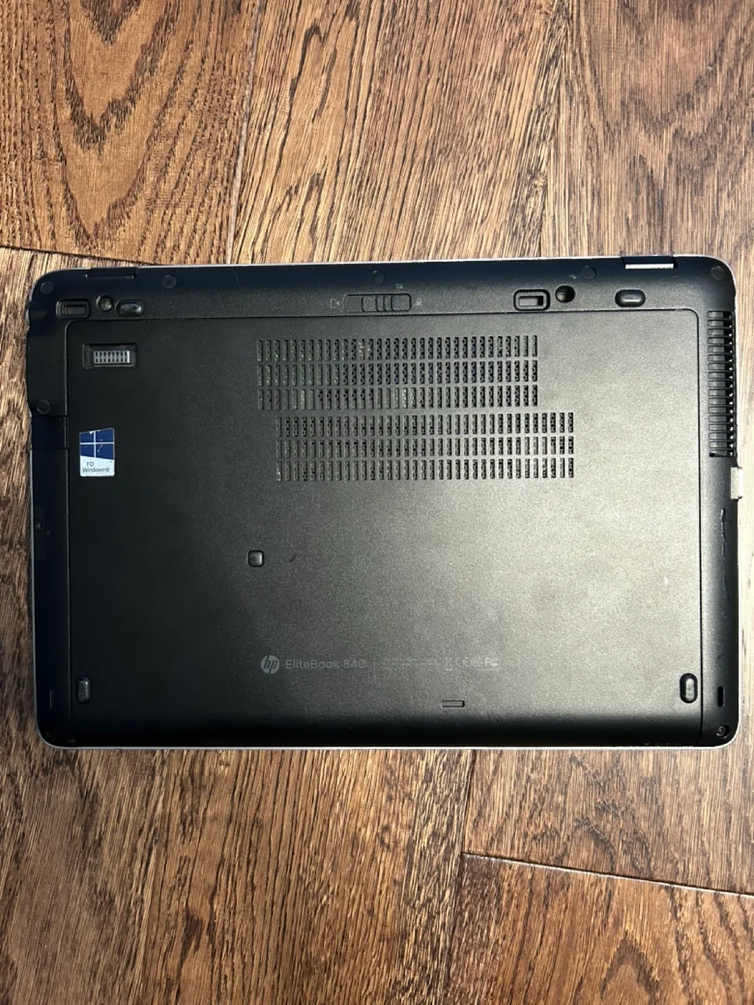 HP EliteBook 840 Laptop image indicator(2)