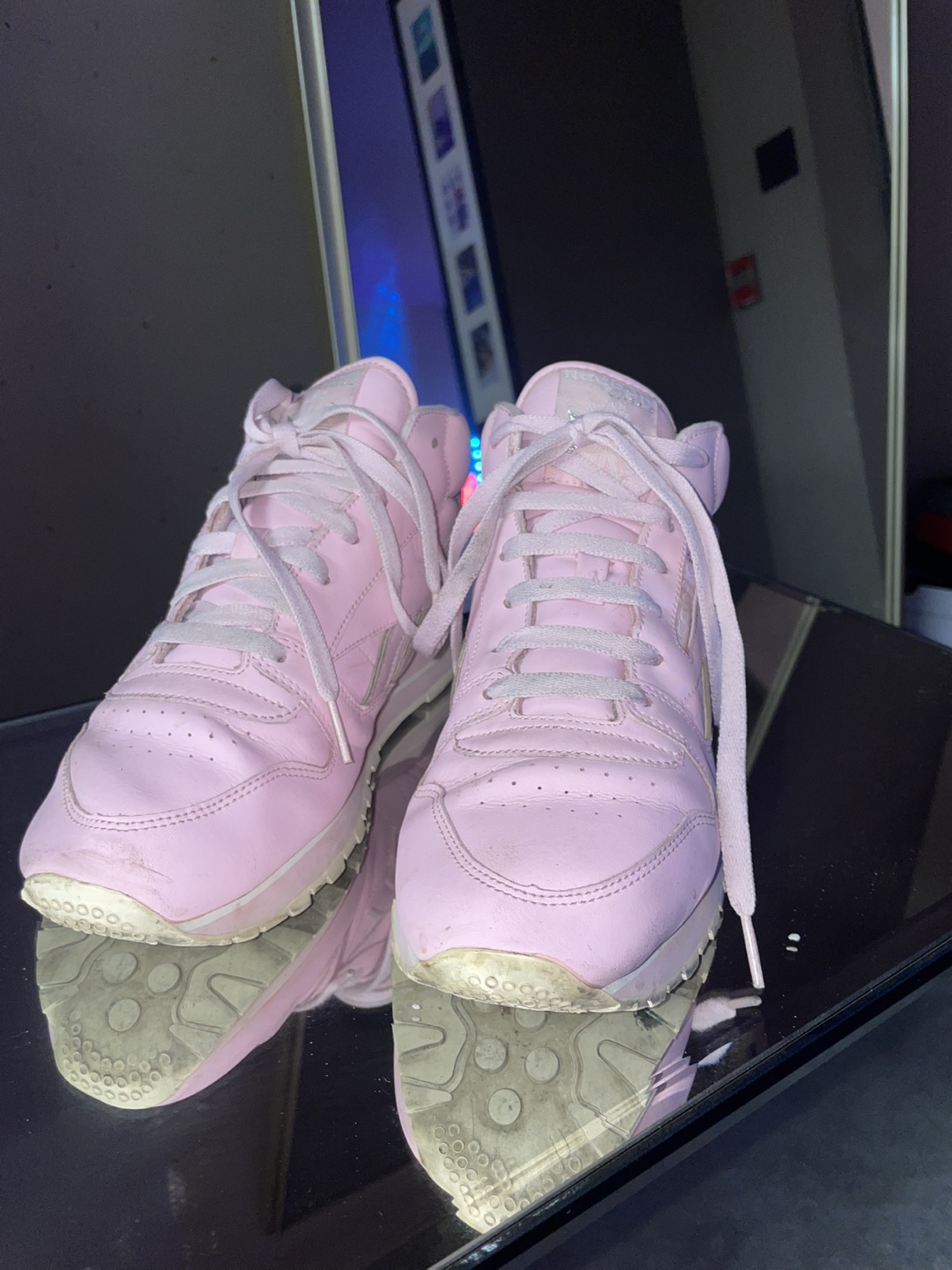 Pink Reebok Classic Leather Mid Sneakers - photo 5